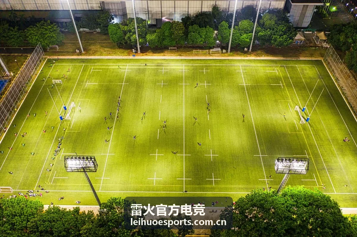 雷火官方电竞战队比赛现场